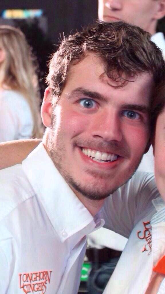 barrettmahoney's tweet photo. when @UTAustin tweets that #UTPowerOutage2015 is over http://t.co/WC1oyRo4oQ
