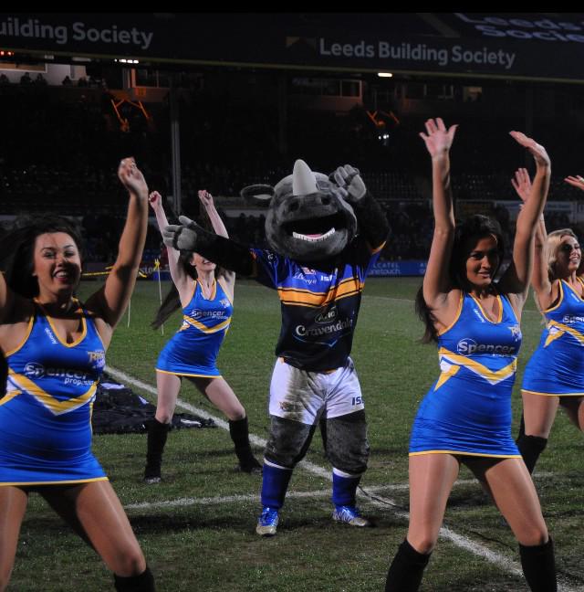 RhinosDancers's tweet photo. @alchemydnce our lovely kits in action... Xx http://t.co/Ihhg9YOJfA
