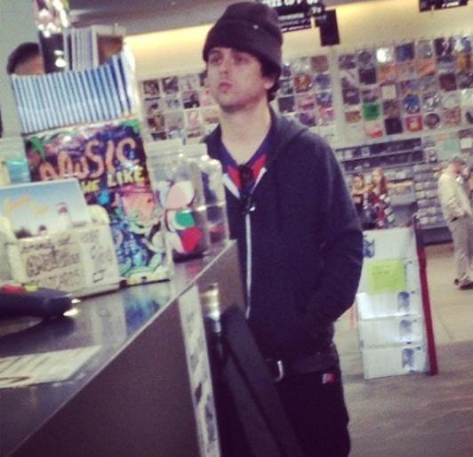 Happy Birthday Billie Joe Armstrong.
I love you! 