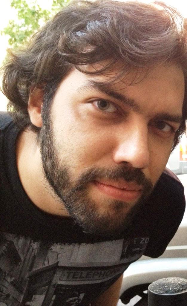 #AdalberSalas se lleva el Premio internacional #ArciprestedeHita a #Venezuela m.facebook.com/profile.php?id… #MediasurTV