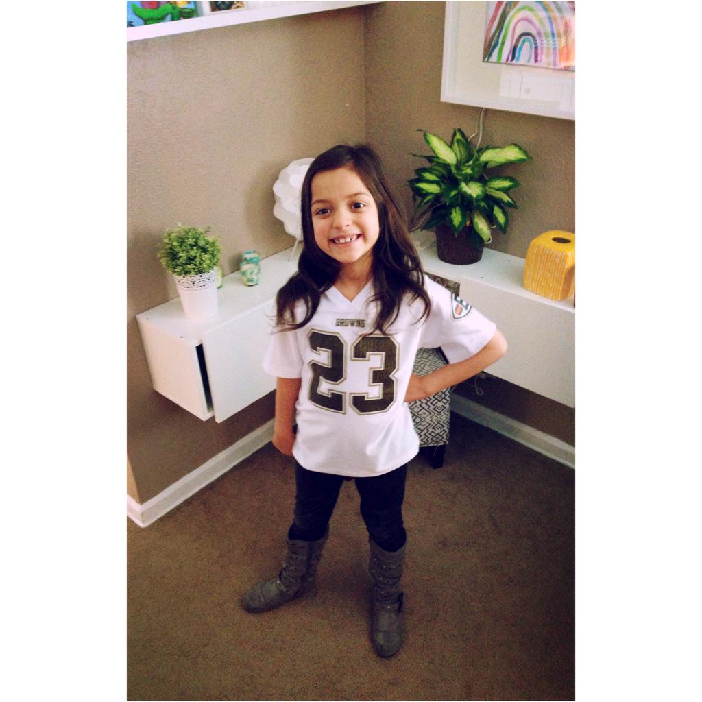 DaynaRod's tweet photo. My daughter Hayden wearin her newest @joehaden23 jersey to school!! #Number1Fan http://t.co/iuyCF5KQKr