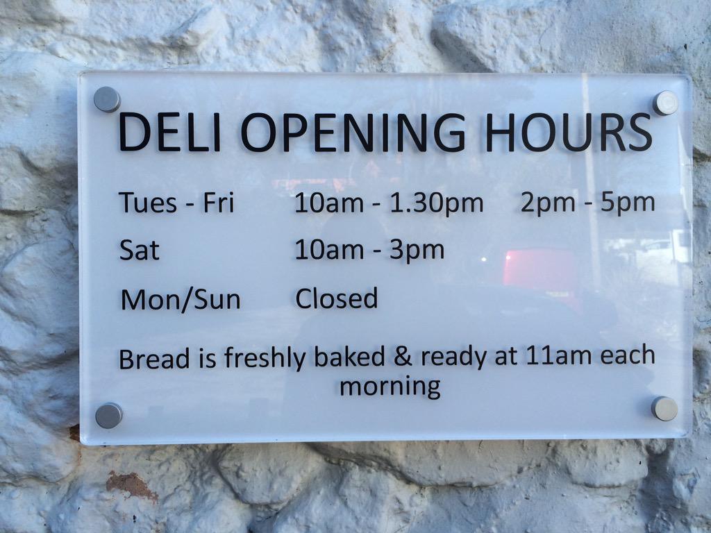 KingsDeliWales's tweet photo. New signs are up!! #kingsdeli http://t.co/9JKU8TcIJy