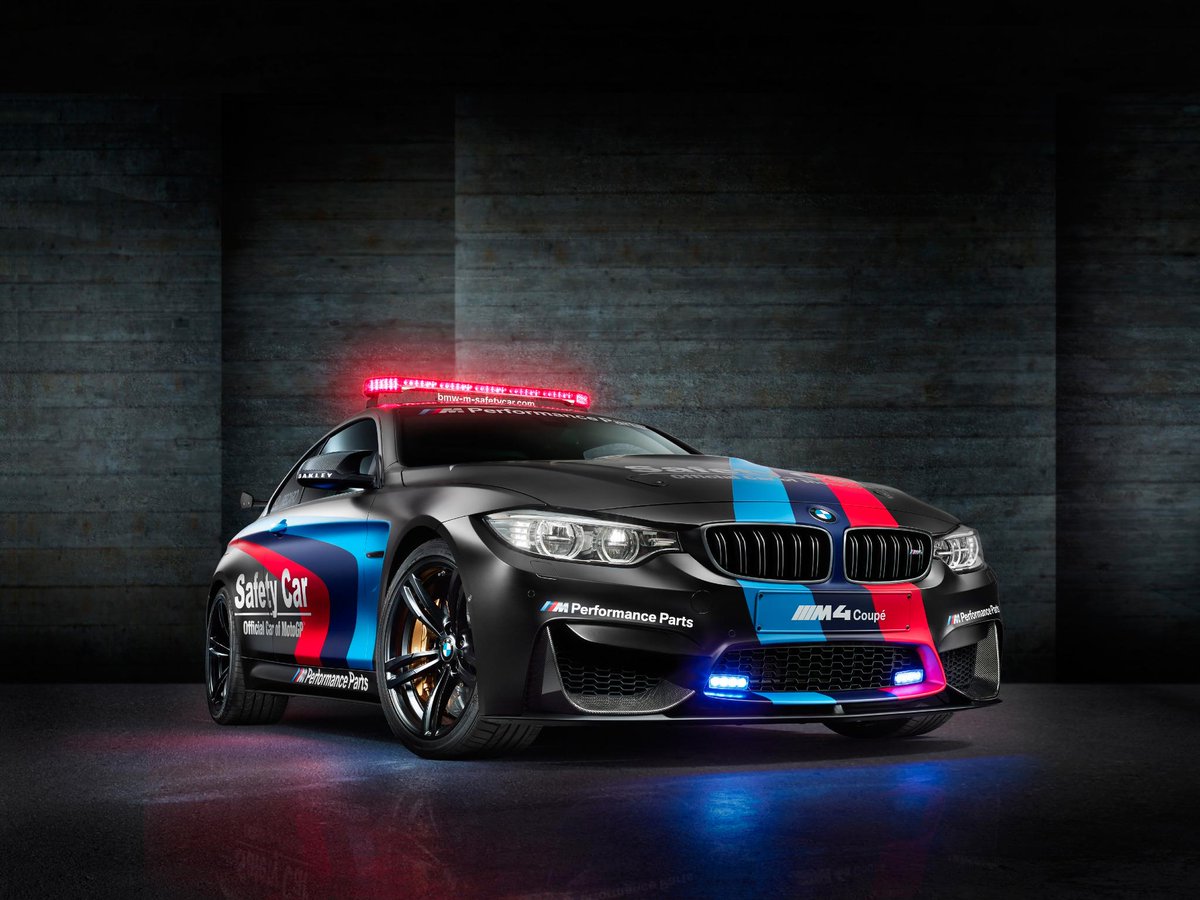 ShowDreamCar's tweet photo. This #BMW http://t.co/hQF2zawC5X http://t.co/47d1LSBmsP @DomenicoBeau @cbm76 @AguiarRoger1 @bimmer_store @TomFiorentino65 @Furkanbayram585 !