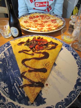 No #pancakeday could pass us by with a mention of <a href="/My_Old_Dutch/">My Old Dutch</a> :) ow.ly/J6V6K  AND they do #glutenfree