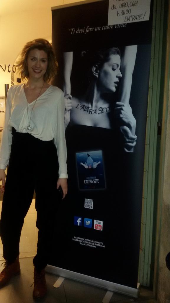 tiztr's tweet photo. Vi aspettiamo al #fandangoincontro per la presentazione di #laltrasete @fandangoweb @stefanociavatta http://t.co/nt4CCTaTv6