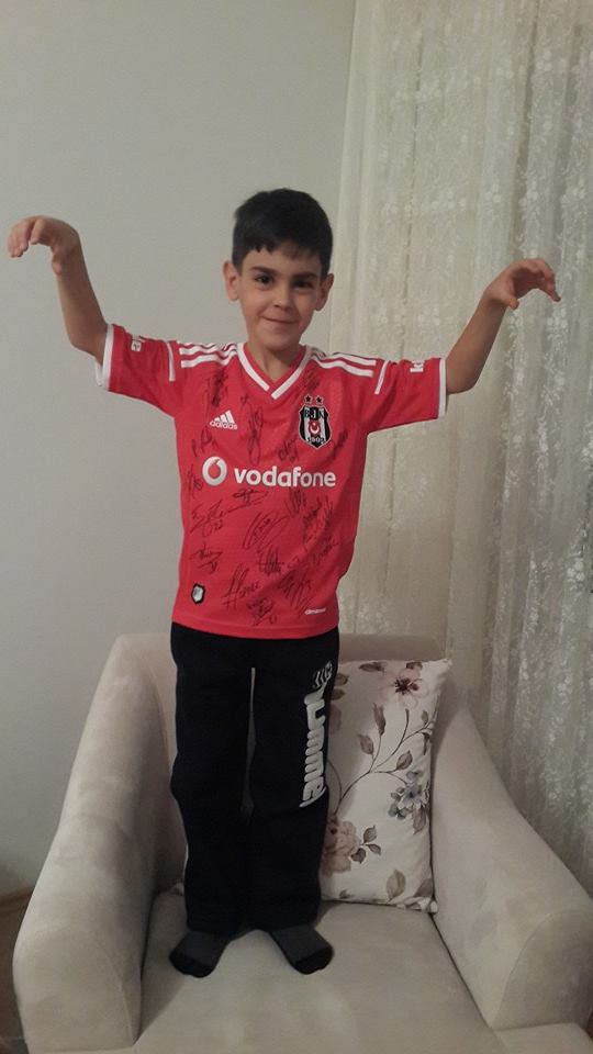 akose1980's tweet photo. @OPARE4 ,@MilosevicAlex @GokhanTore1 @zengin_tolga @ugokhansari @josesosaok @dembabafoot @velikavlak08 thank u all http://t.co/I9dV5vJEC7