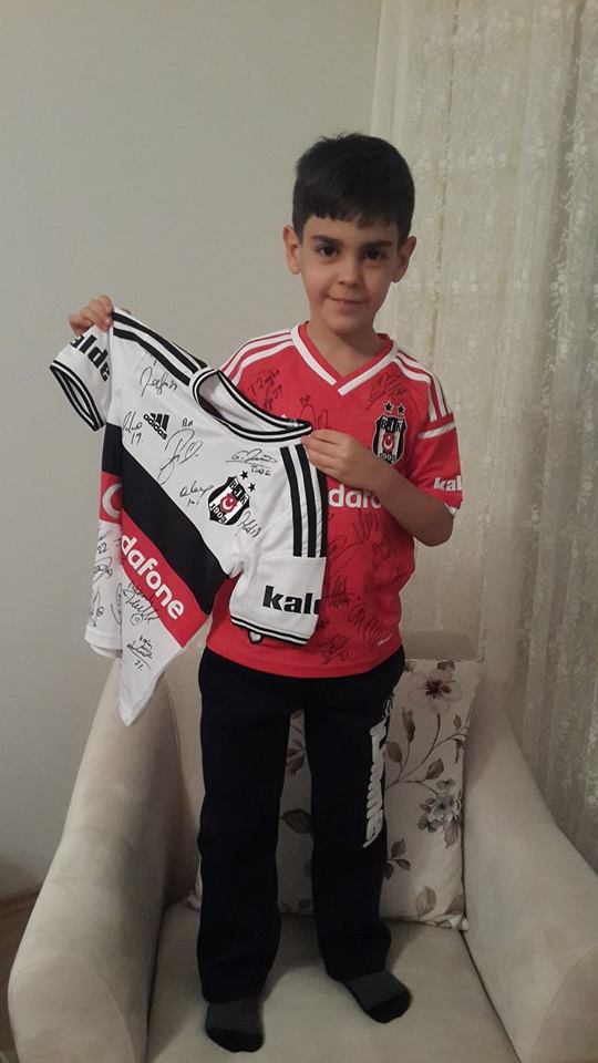 akose1980's tweet photo. @OPARE4 ,@MilosevicAlex @GokhanTore1 @zengin_tolga @ugokhansari @josesosaok @dembabafoot @velikavlak08 thank u all http://t.co/I9dV5vJEC7