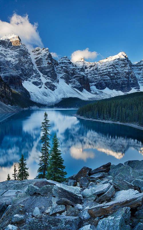 ComeExplore's tweet image. Valley of Ten Peaks