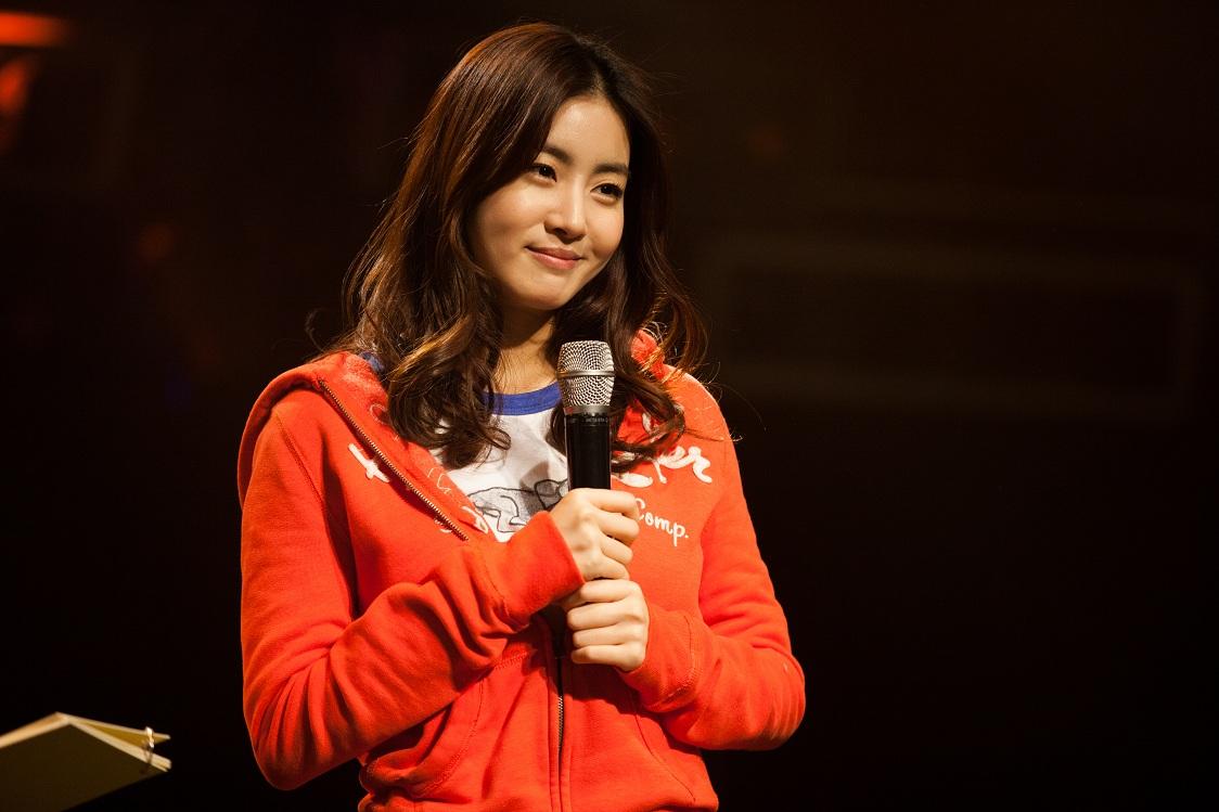 Happy Birthday to actress Kang So-ra! (  