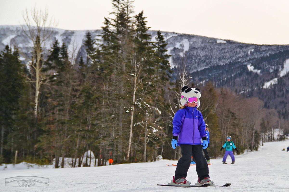 SaddlebackMaine's tweet photo. Pandamonium on hill today! #southbranch #puns #traillessskied http://t.co/1Dkwsq4YHy