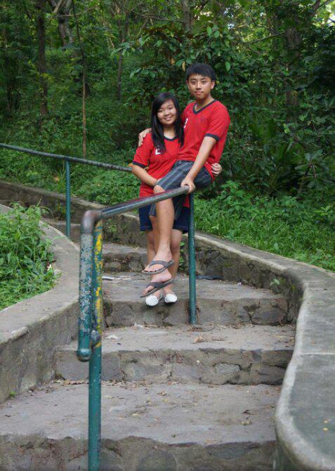 GraceMS_'s tweet photo. https://t.co/BDf9yIKDb4
#likeforlike #ValDayHS2015 #likespam #likeforfolow #redcouple #sky #girls @tagsforlike http://t.co/8ZgIVQKrR9