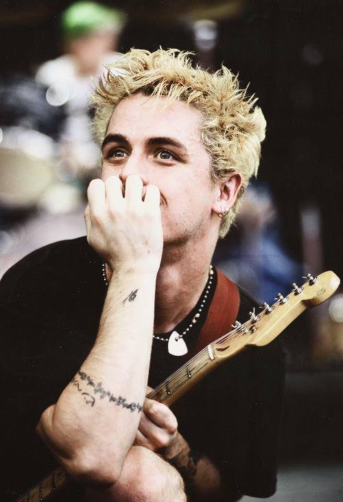 Happy Birthday Billie Joe Armstrong. You are a legend 