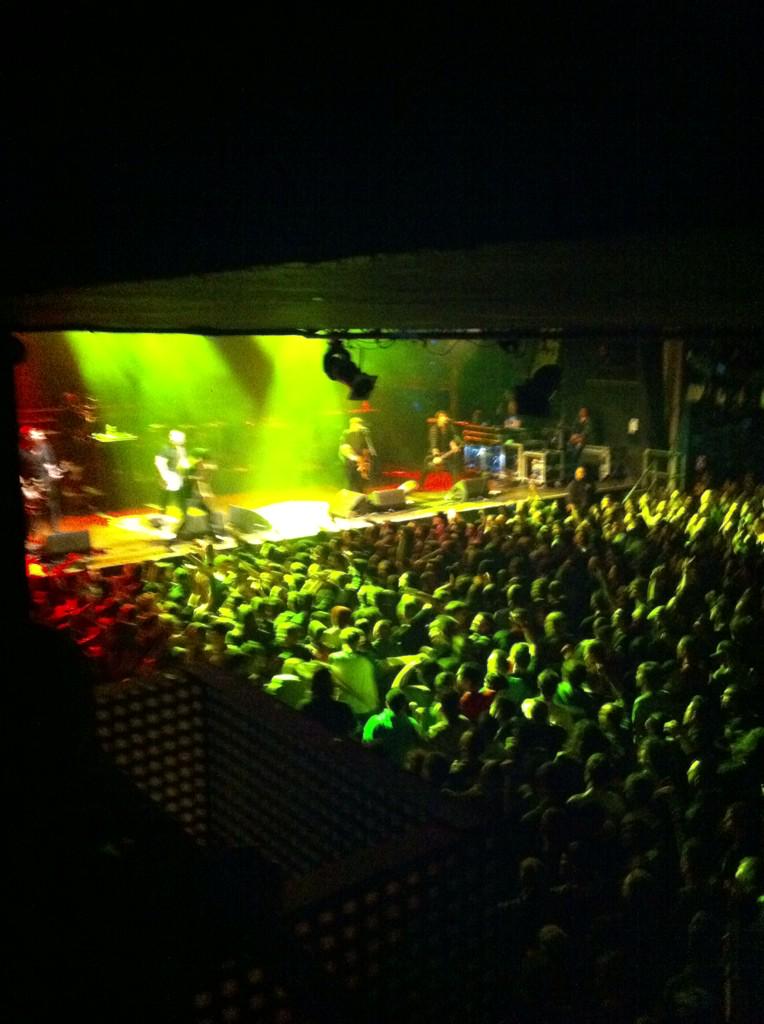 MarArabia_'s tweet photo. #goingOutStyle uoooooooohhhj!!!! http://t.co/VcMwaZKAP1