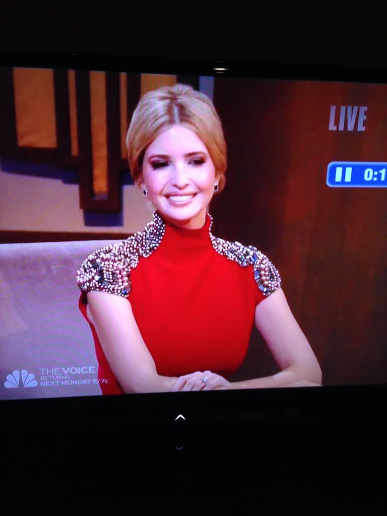 laurenkoslow's tweet image. Looking #flawless @IvankaTrump on #celebApprentice last night