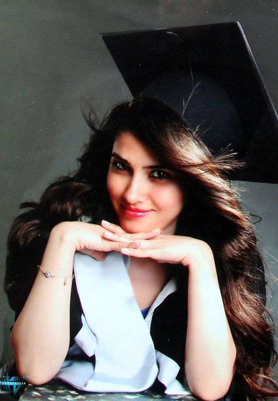 Haberturk's tweet photo. #ÖzgecanAslan 'ın canileri ile ilgili sosyal medyada yayılan iddiaya yalanlama! http://t.co/OhSuL4bSN5 http://t.co/0upIN0f29v