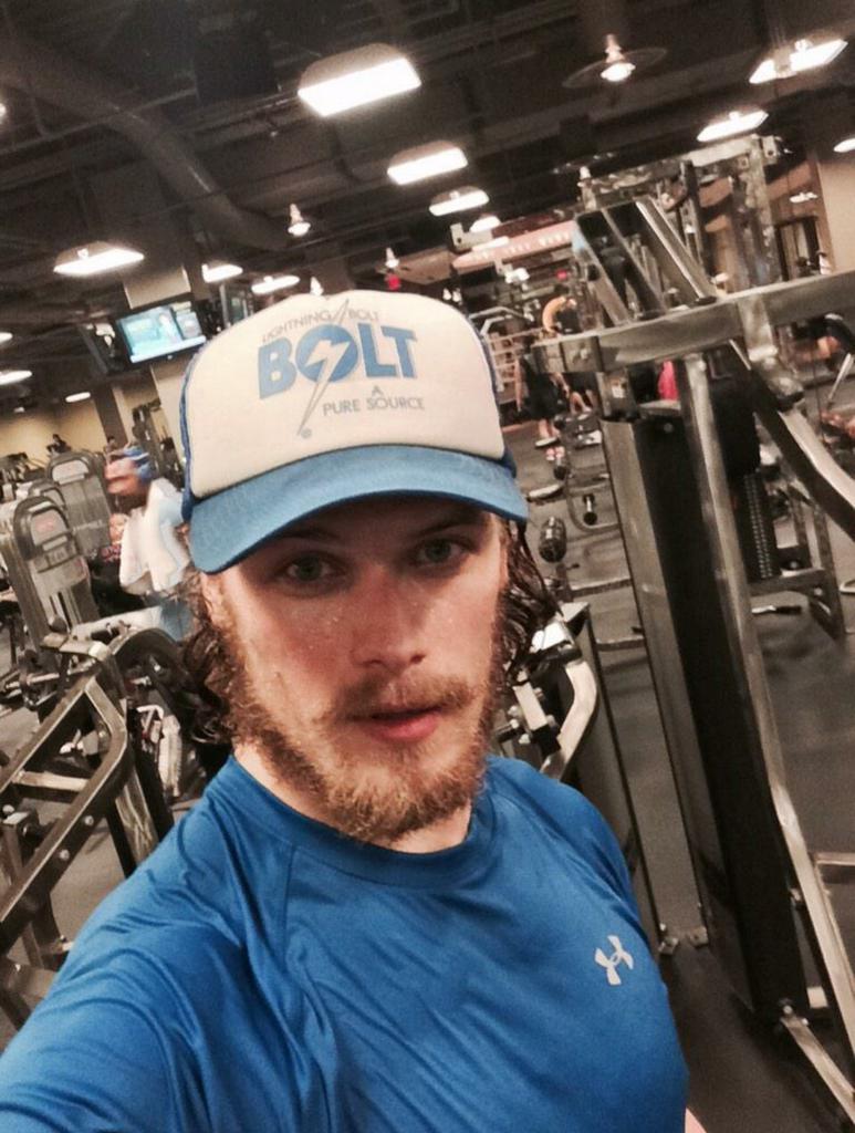 Rebs1001's tweet image. Anyone want to play a game!? #WhereIsSam?? For fun only....my guess...at the gym training for @MyPeakChallenge