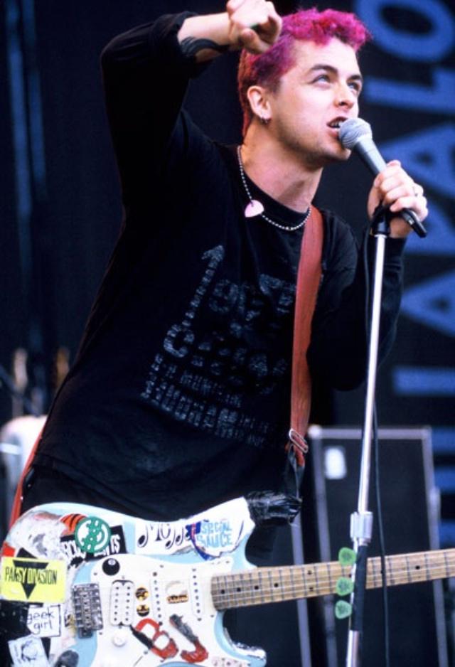 Happy birthday Billie Joe Armstrong :)  