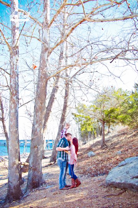 ShellBellPhotog's tweet image. Check out this sweet Family! Visit our FB page to see the rest of the images.  ow.ly/JcT16