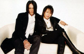 sakurai_clock's tweet photo. 櫻井敦司と西川貴教が午前9時をお知らせいたします。皆さん仕事頑張ろうね。 https://t.co/LSB9iXtoJz