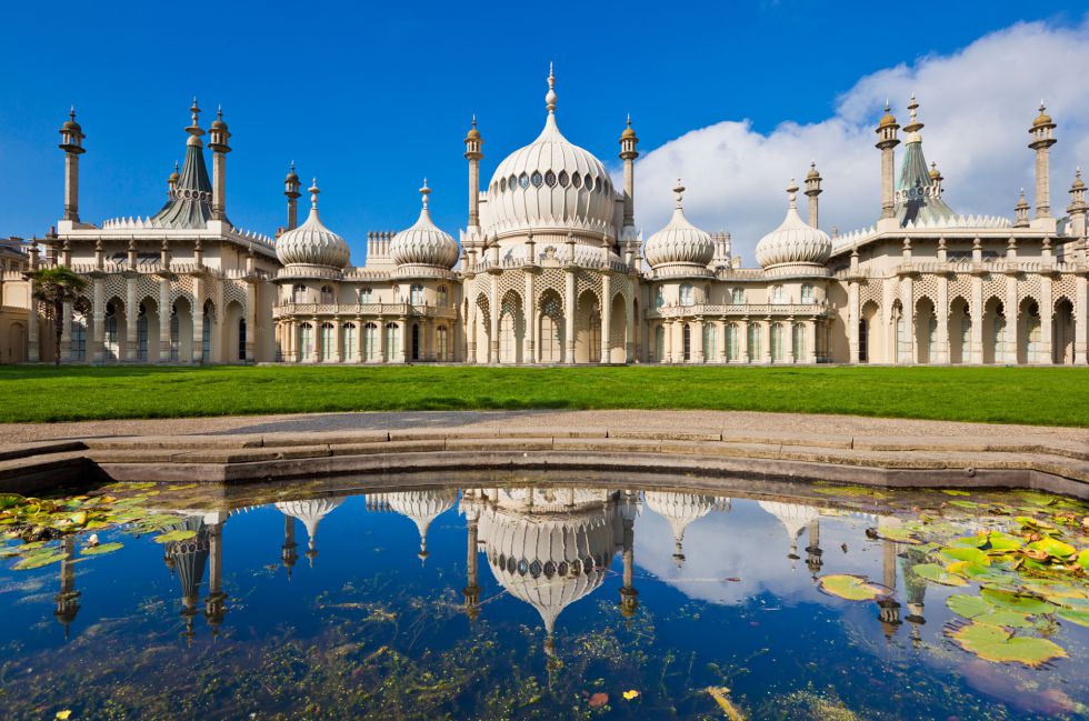 ElViajero_Pais's tweet photo. Este edificio parece de la India, pero en realidad está en Europa. ¿Sabes dónde está? http://t.co/xEYjgRiC3m http://t.co/O6Mv3tHCNq
