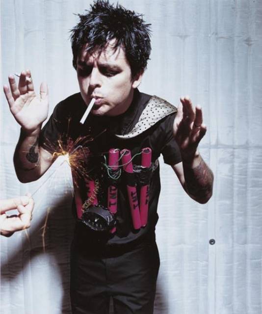 To join with us in wishing Billie Joe Armstrong ( of a happy 43rd birthday today! 