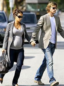 Lana_ERP's tweet photo. On our way to a doctors appointment! I can't believe we have about 2 months until baby Wallace arrives. @Nick_ERP http://t.co/ZimhsatDEC