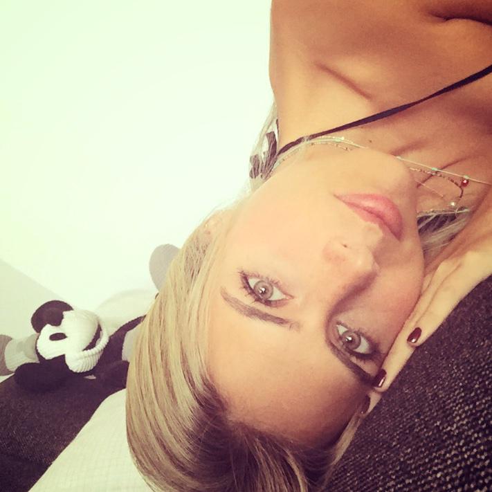 AnaSofiaHenaoE's tweet image. Que la inspiración llegue hasta el alma y tiña todos sus rincones de colores!! #magic #soñar 💚💚💚✏️