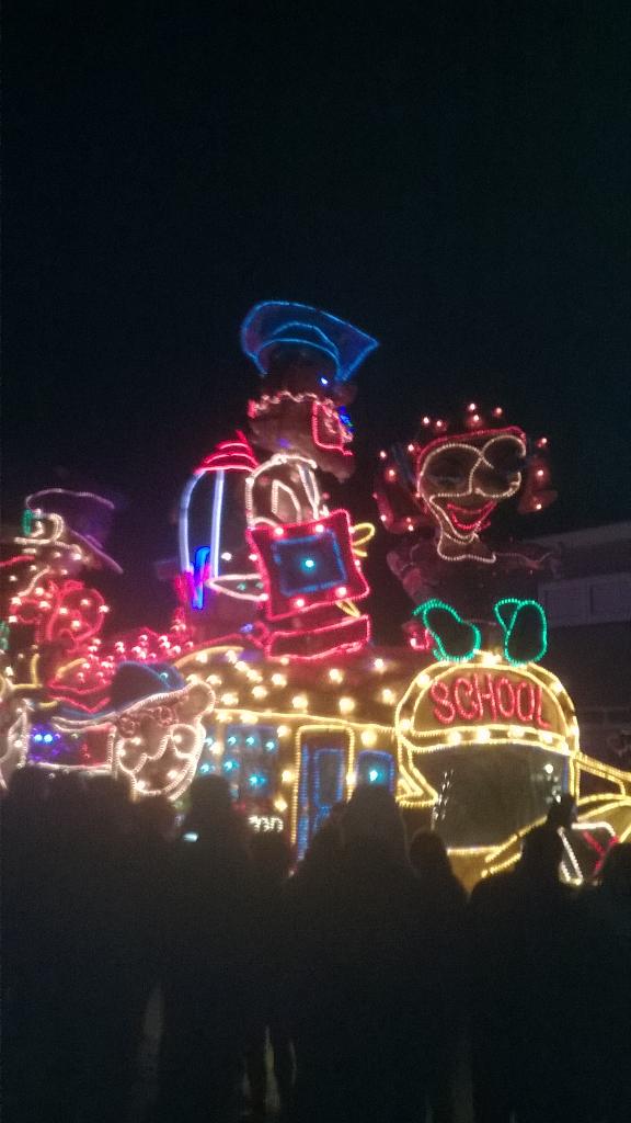 Verlichte optocht Lemelerveld weer groot succes