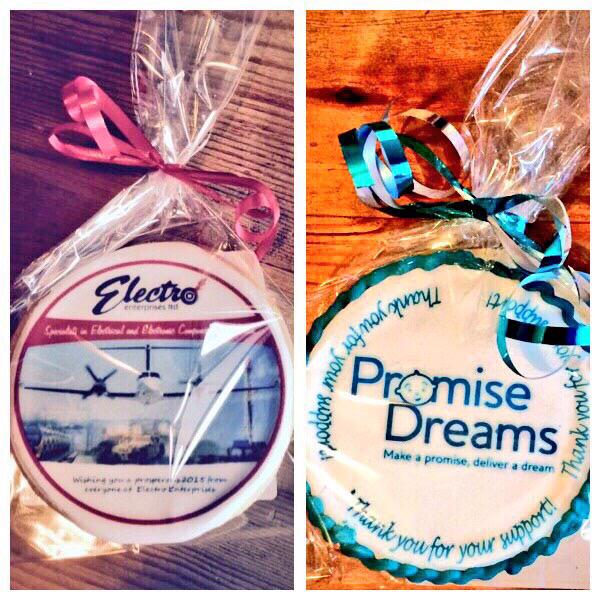 DottieBiscuit's tweet image. Hand iced biscuits for retailers and special occasions - even your logo! #calderdalehour #wetherbyhour #doncasterhour