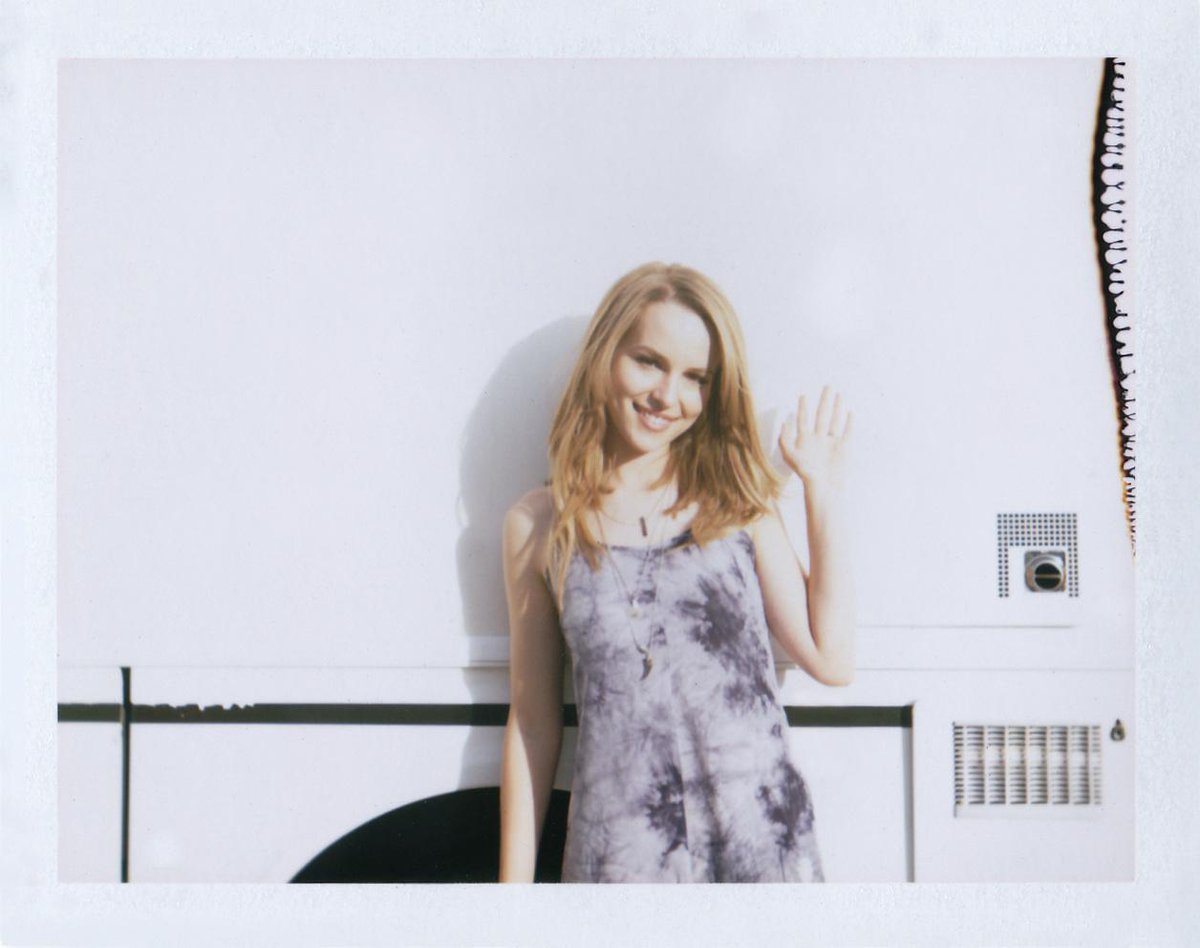 bridgitmendler's tweet photo. Get the #ARALLACCESS scoop on @NBCUndateable & new music when you join me & #AmericanRag here: http://t.co/3eVY2tZth0 http://t.co/dUtMuolv09