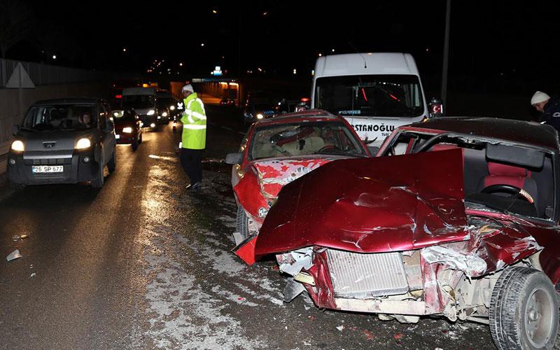 Zincirleme trafik kazası: 5 yaralı ntv.ac/17OvdyH