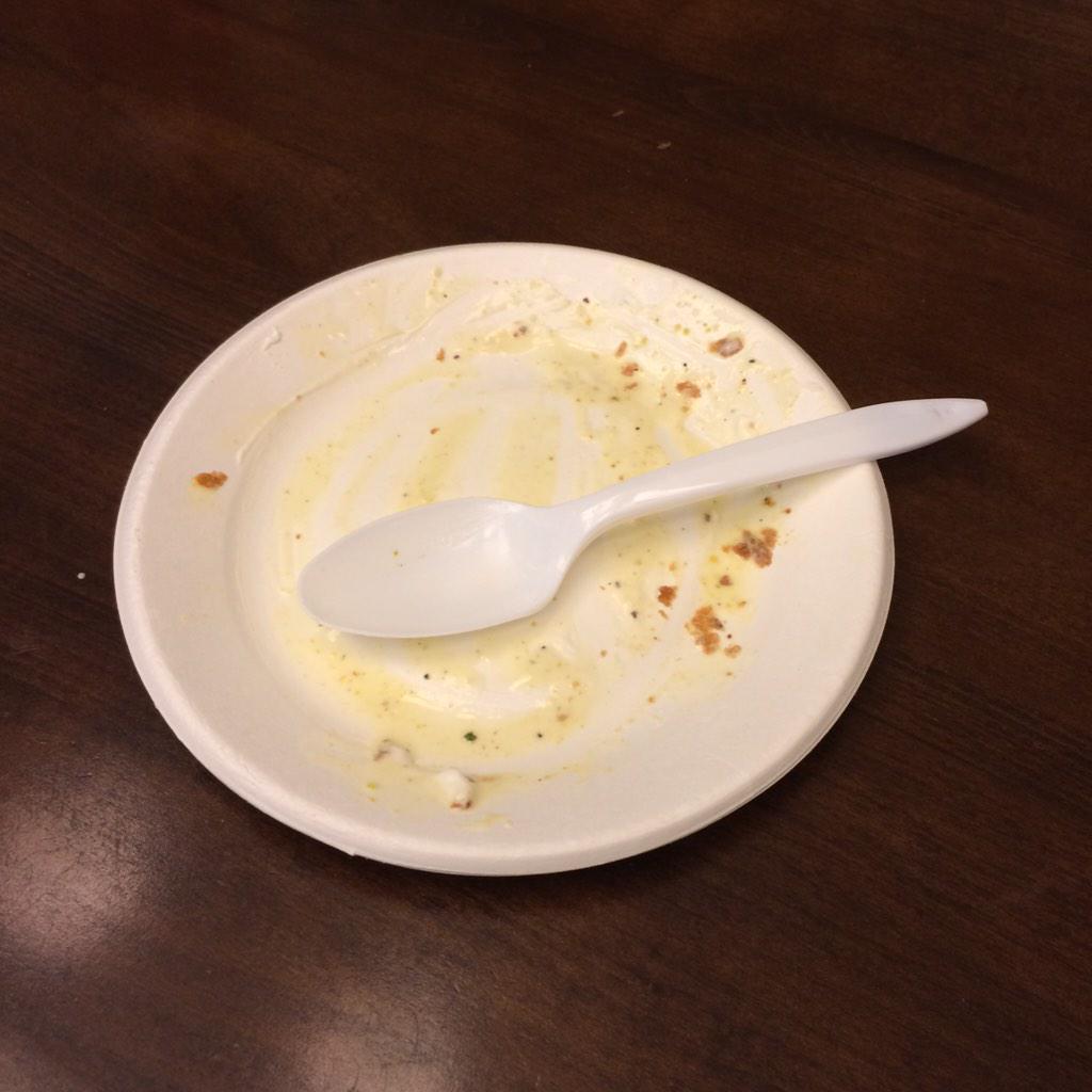Ms_Zgod's tweet photo. Time-lapse of paczki destruction @MitchellsCleve #FatTuesdayProblems http://t.co/qwEloB96hi