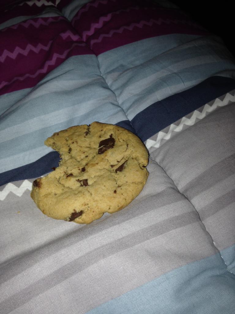 Its_Kenya's tweet photo. I'm in love with it 🍪🍫😍😍😍 http://t.co/C46MxSWAWE