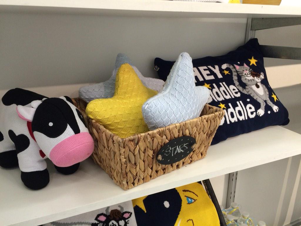 daisyandblu's tweet photo. Hey diddle diddle and the cow jumped over the moon! #magicplayground #LasVegas #daisyandblu http://t.co/1q5csgtRCn
