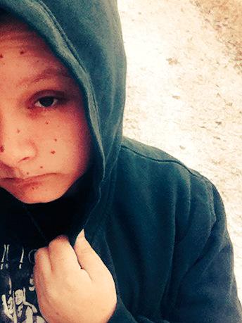 Cyrus_the_weird's tweet photo. Exploring the outernet #outernet #exploring #winterblast2015 #selfie http://t.co/7Jf4z1zlTI