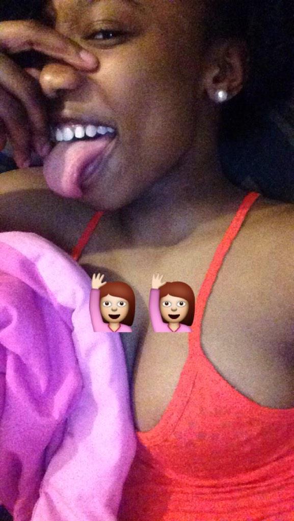 Preciou_queenz's tweet photo. Ft or oovoo an snap chart http://t.co/2eDfPhnZSx