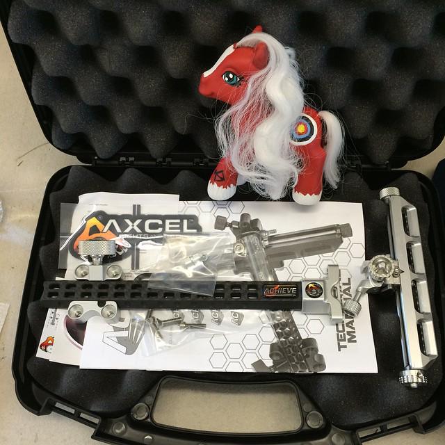 USAArchery's tweet photo. What's better than getting a new sight for your bow? Having #archery pony to help set it up! <Photo: @RancherNikki> http://t.co/MlznRpmYUN
