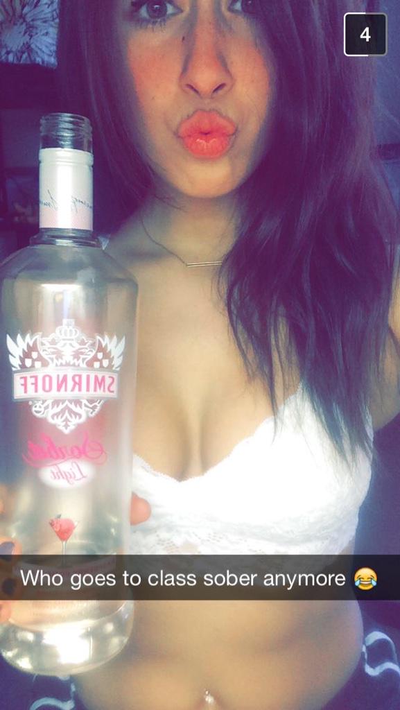 02girlfriend tweet picture