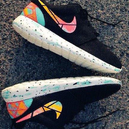 SheridynC's tweet photo. Nike is better than you. http://t.co/QiV8GVJWIo