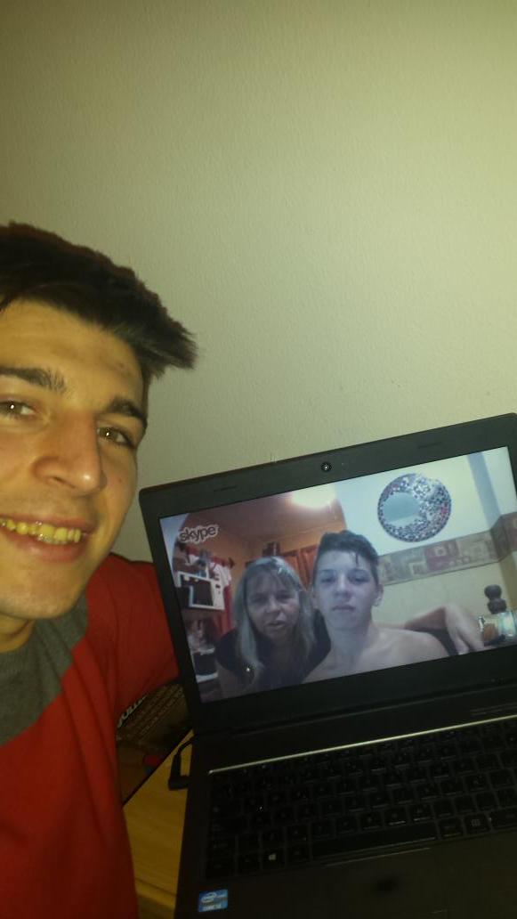 elgalle7's tweet photo. Como los quieroooo!!!!! #Skypeando #PablitoYMama http://t.co/xPp9Jcirqf