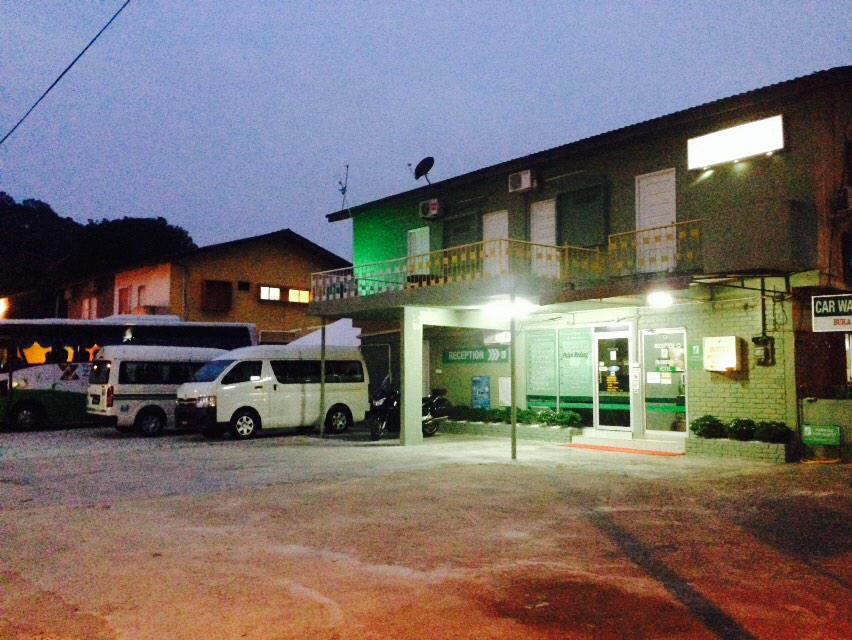zanusantara's tweet photo. selamat pagi semua dari za nusantara bajet hotel teluk cempedak kuantan 09-5666885 http://t.co/joeyFxaeoU