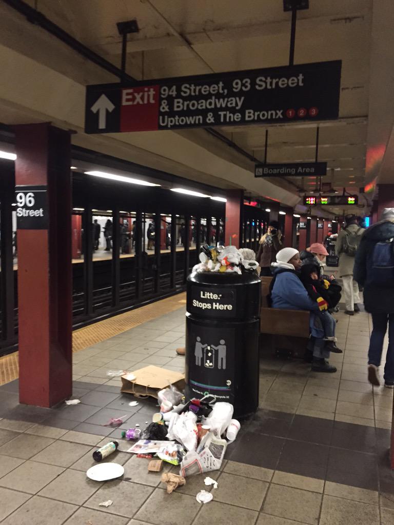 TheJeffMD's tweet image. @MTA hey MTA, you're raising prices again and you cant even empty garbage?!  #MTA #mtasux