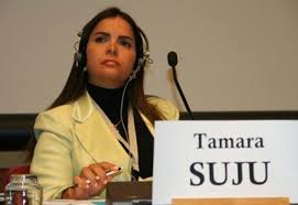 RConfidencial's tweet photo. "CARTA SEMANAL   Desde Praga con Tamara Suju quien develó la crueldad de "La Tumba"" http://t.co/F61YlBYsK1 http://t.co/kJKa5yDhN4