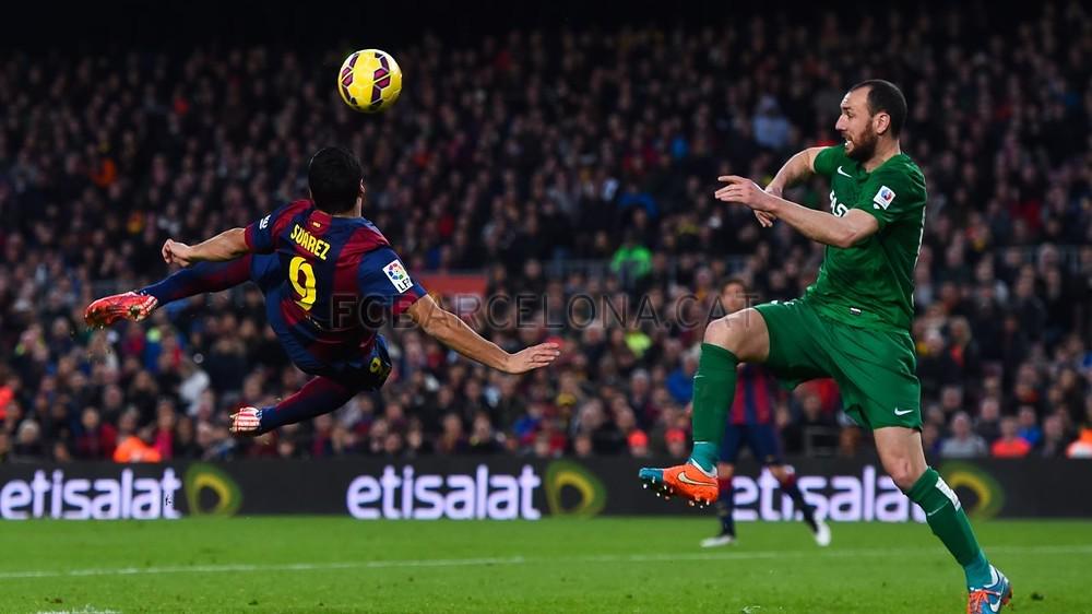 FCBarcelona's tweet photo. [PHOTOS] Learn to fly with @LuisSuarez9. http://t.co/j7Ljk5z7zZ #FCBarcelona
#CampNou http://t.co/VEot5mLpX5