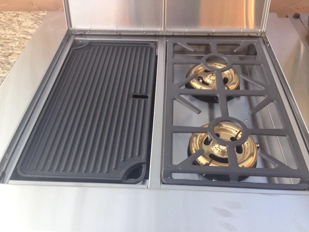 PartyGirlDiet's tweet photo. In #love w/our @Lowes #MasterForge #Outdoor #Kitchen @AlohaDiet @CALivingTV #californialiving CaliforniaLiving http://t.co/qBDIJV3JCB