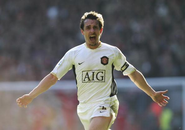 Happy birthday to one of the best right back United ever had Gary Neville! We will always love mufc 