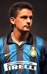 Happy birthday, Buon compleanno Roberto Baggio (18 Februari 1967) Lahir di Caldogno, Italia 