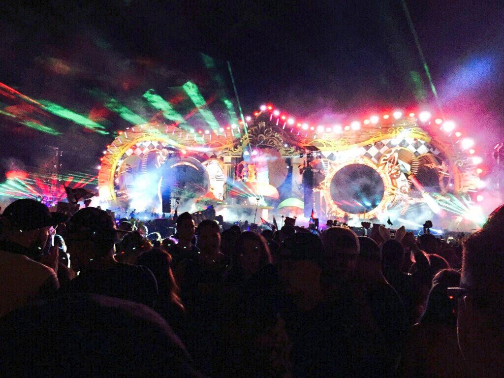 Cattylina_'s tweet photo. Ugh take me baaacckkkkkk #tripdowntherabbithole #beyond2014 http://t.co/ByLGDifsxV