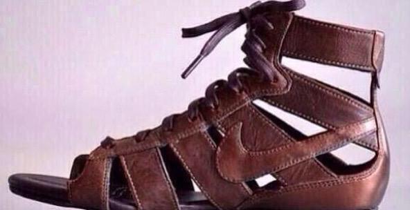 FunnyPicsDepot's tweet photo. Pretty sure Jesus wore these "Air Bethlehems" in game 7 against the Romans http://t.co/Wuj91cuWvQ