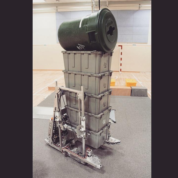 Team3316's tweet photo. Robot Reveal 2015 - Delrin, now on https://t.co/utgBcVFsy4
#omgrobots #omgDelrin http://t.co/MnxpRtQAxy